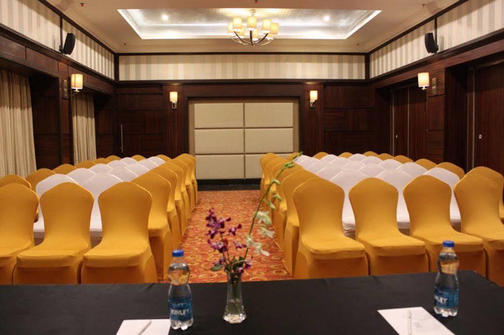 Quality Inn Viha Kumbakonam Kültér fotó